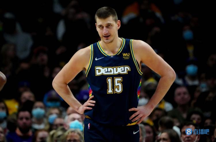 面对对手的 面对对手的