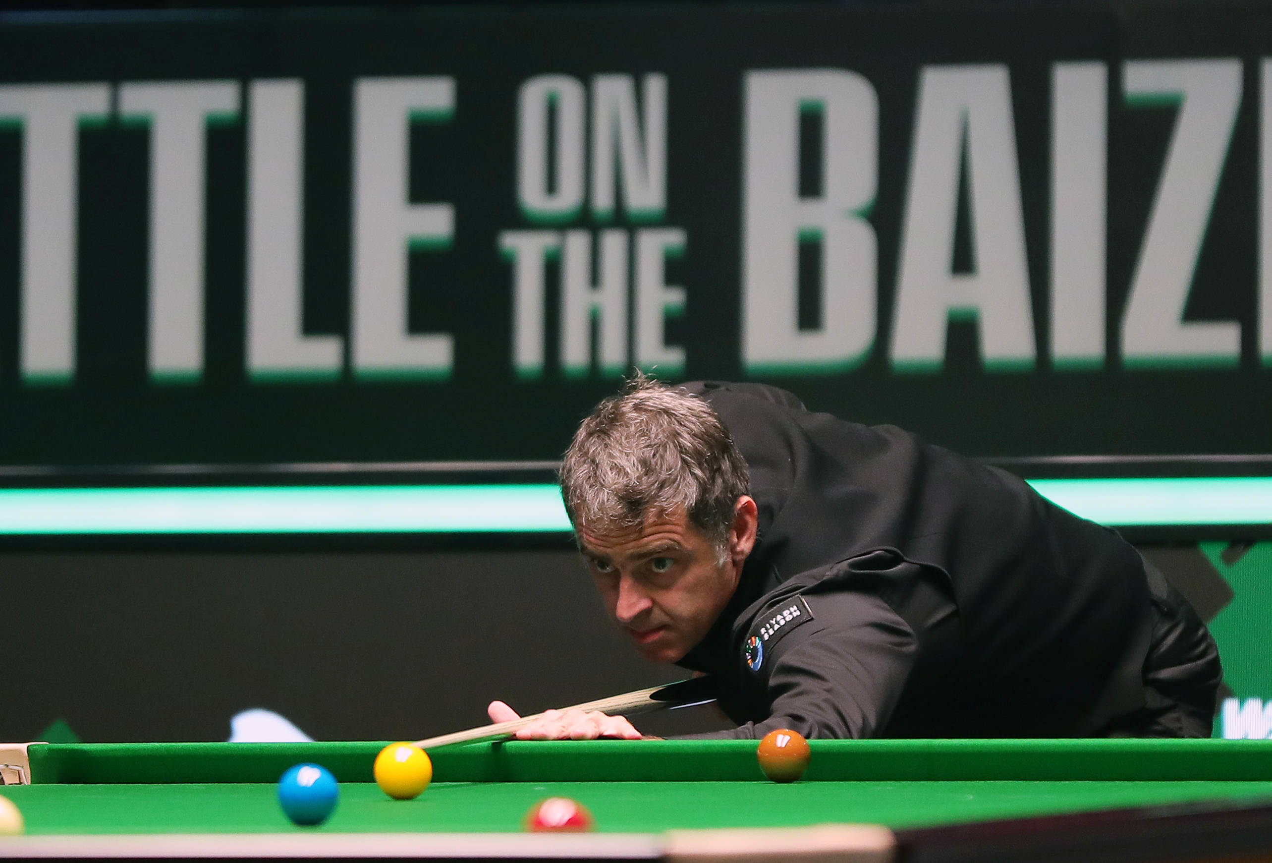 加强了中场 加强了中场